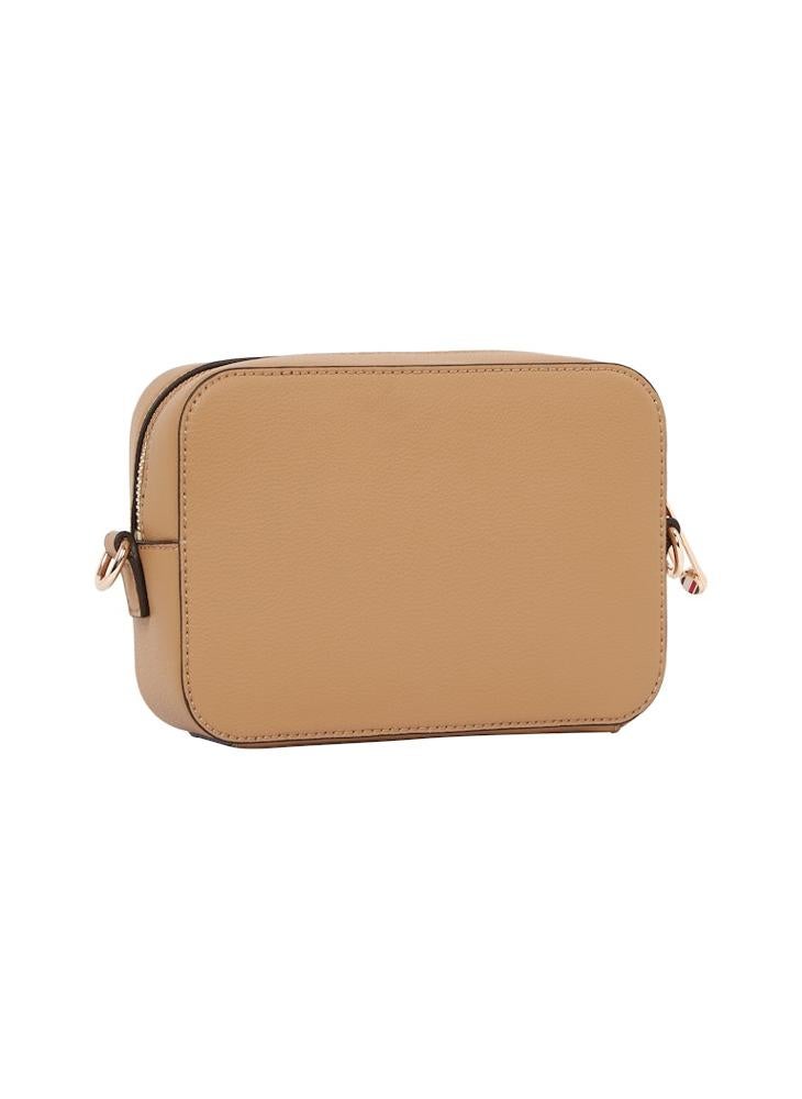 تومي جينز Logo Detail Zip Over Crossbody  - Image 2