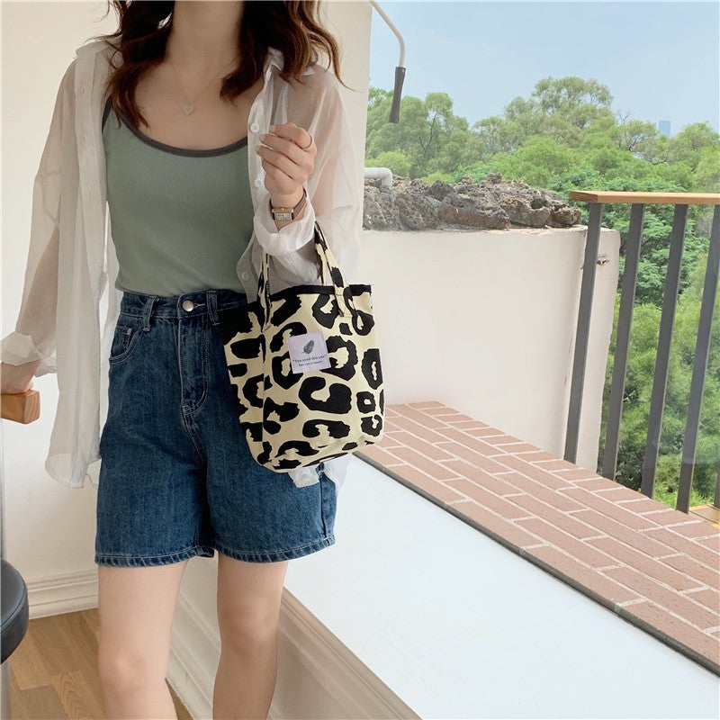 16291 Western Style Beige Leopard Print Tote Bag Large Capacity Animal Pattern Canvas Shoulder Bag Portable Female Student Shopping Bag - Image 3