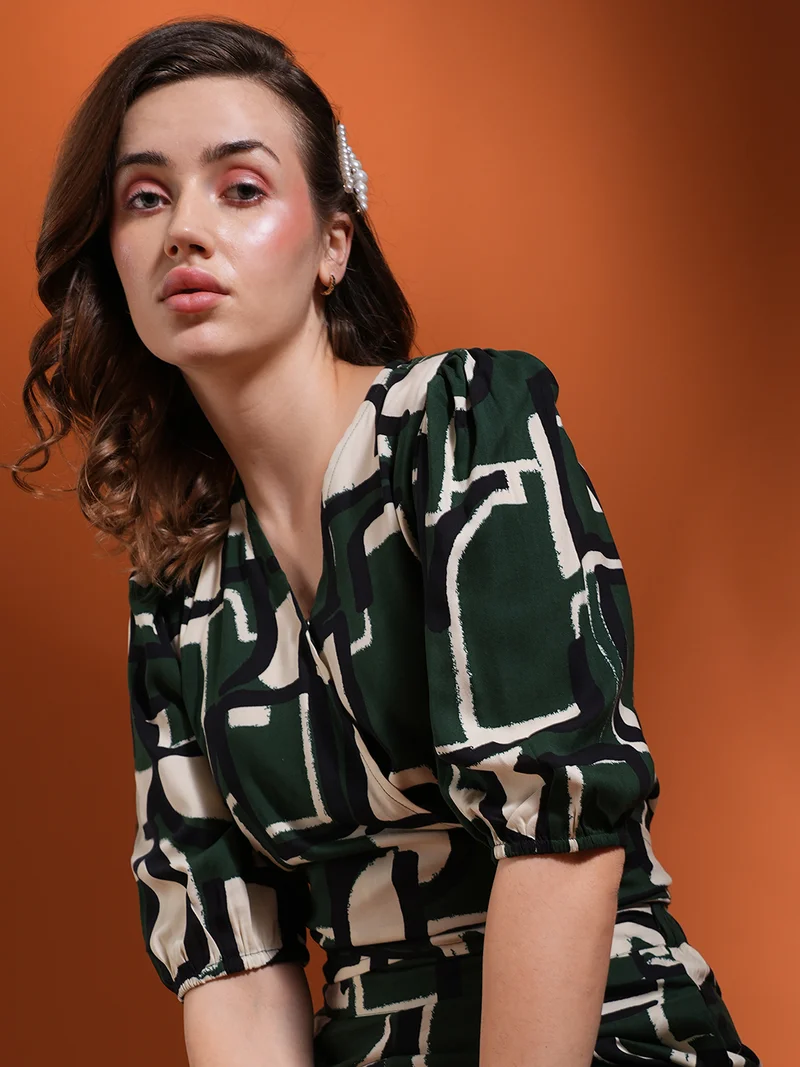 globus Women Green Printed V-Neck Top With Palazzo