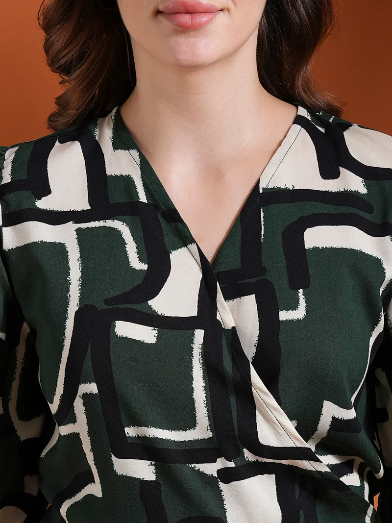 globus Women Green Printed V-Neck Top With Palazzo