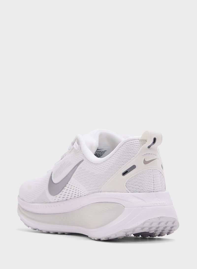 Nike Vomero 18  - Image 2
