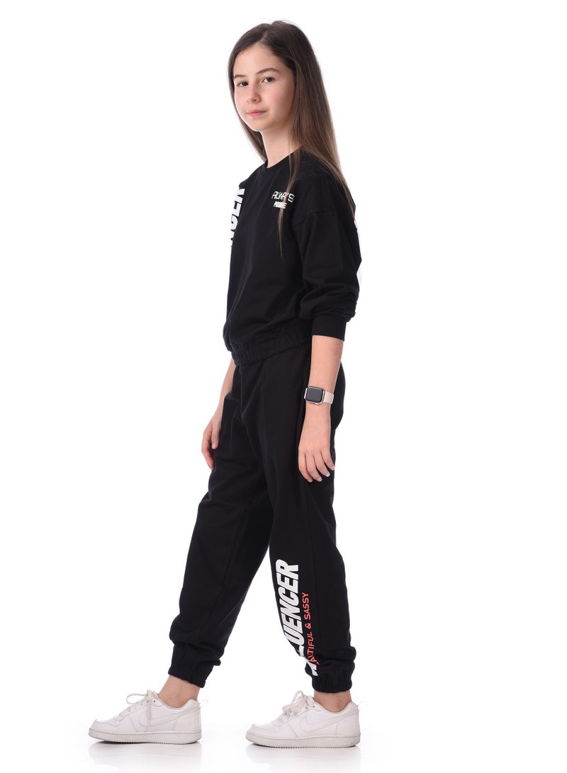 فكتور اند جين سويت شيرت أنيق مع بنطلون رياضي متناسق، مريح في الارتداء. - Image 4