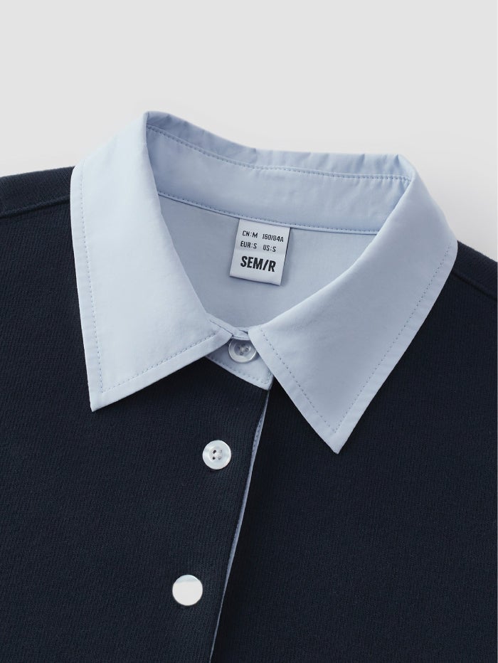 سيمير سويتر بطبقات مع ياقة قميص بتفصيل أزرار للنساء - Image 4