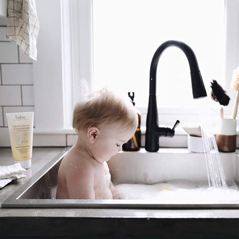 Babo Botanicals Moisturizing Oat & Calendula Conditioner - Silicone-Free - For Dry or Sensitive Skin - For all ages - Vegan - Lightly Scented - Image 2