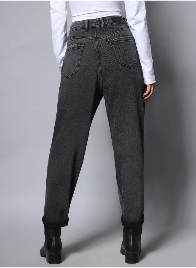 HIGH STAR - Sliced Knee Relaxed Fit Cropped Jeans by Styli - Image 1