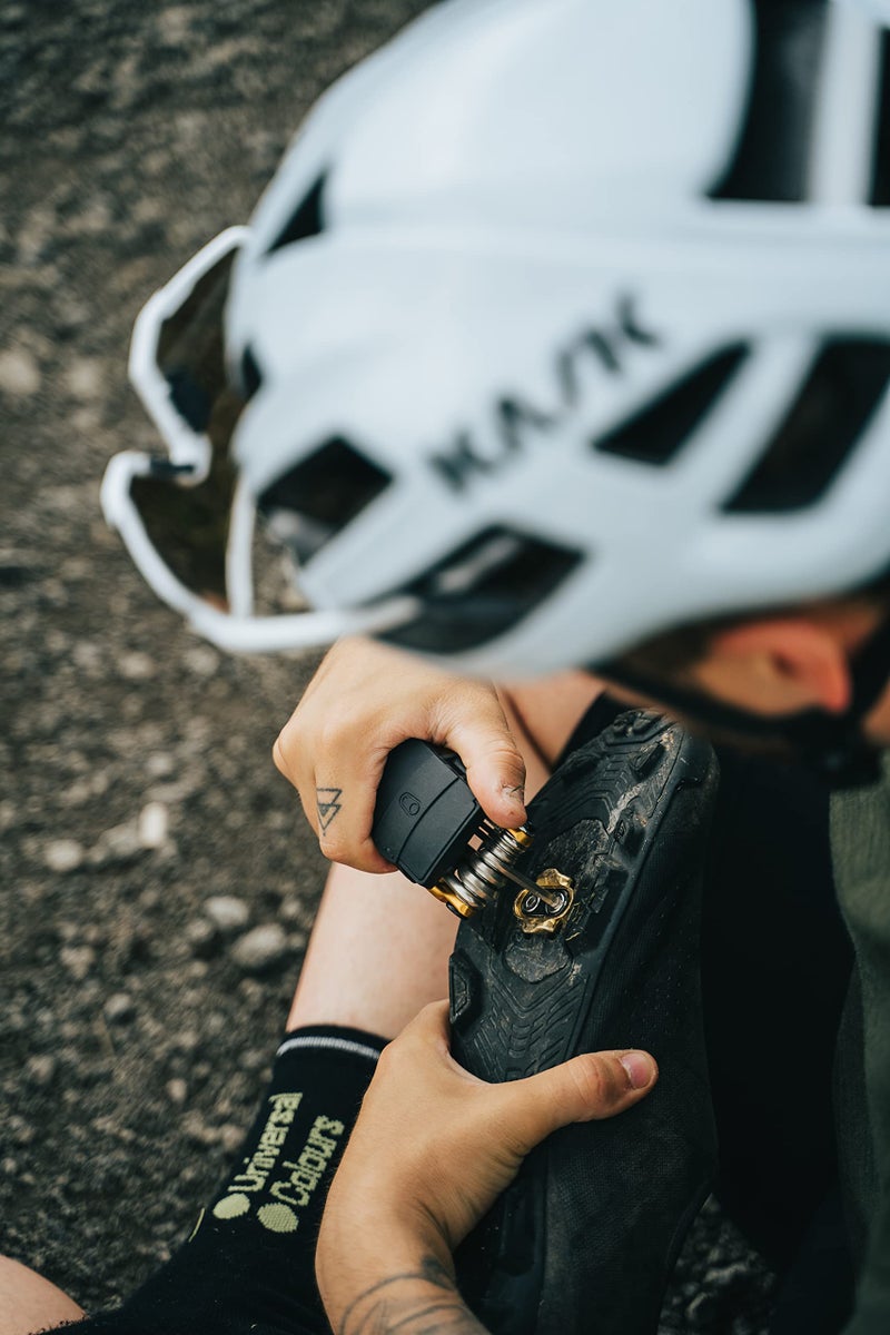 Crankbrothers Multi Tool M 17 Bike Tool - MTB Multi-Tool Black & Red - 17 bicycle tools (17 in 1 tool), ergonomic and lightweight - Image 4