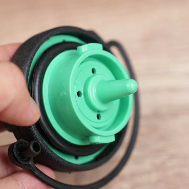 Rldym Fuel Tank Filler Fuel Fill Cap, Gas Cap 95820124131 for Porsche Cayenne Base Sport & GTS & Turbo S & Platinum Edition 2011 2012 2013 2014 2015 2016 2017 2018 - Image 2