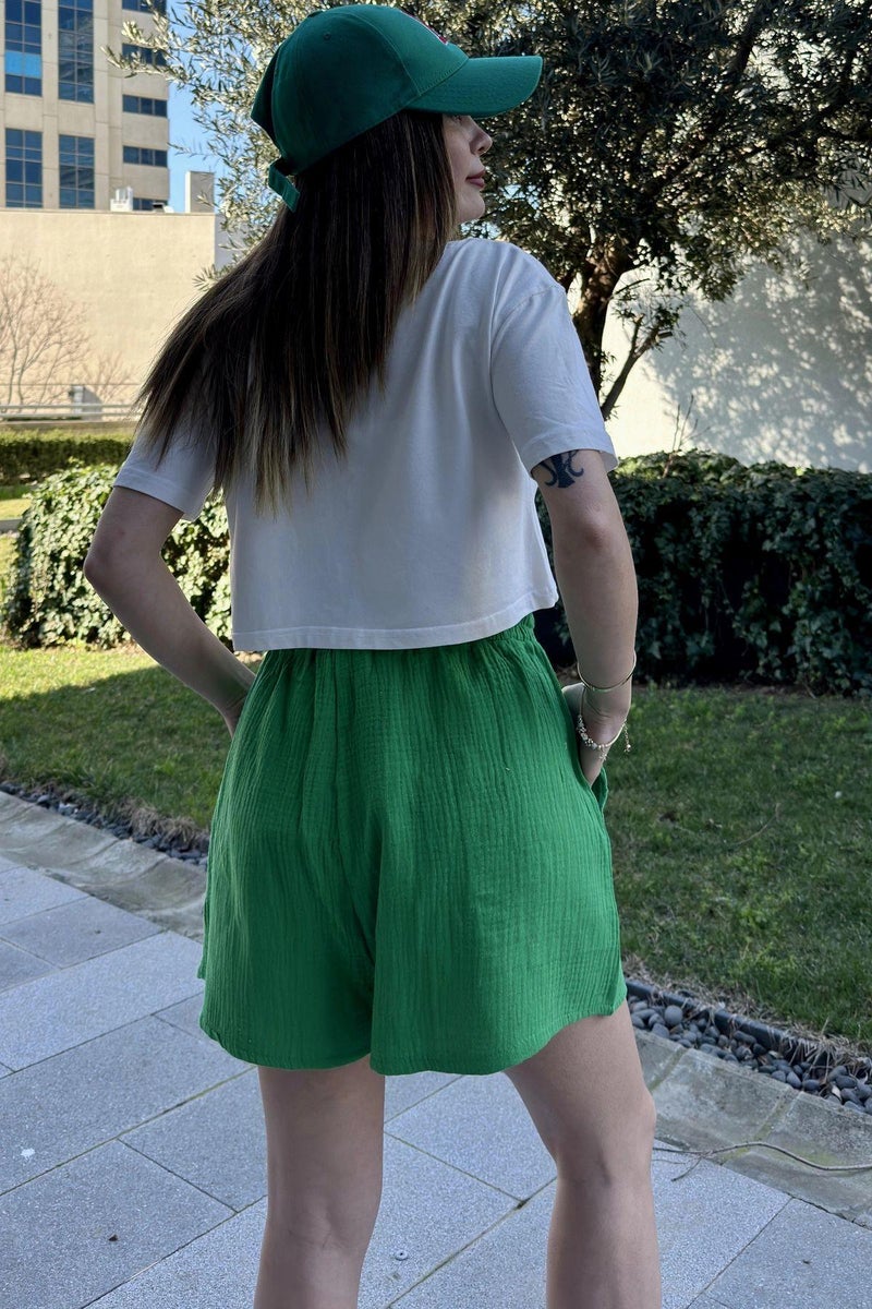 Weshaya Shorts Women Green - Image 3
