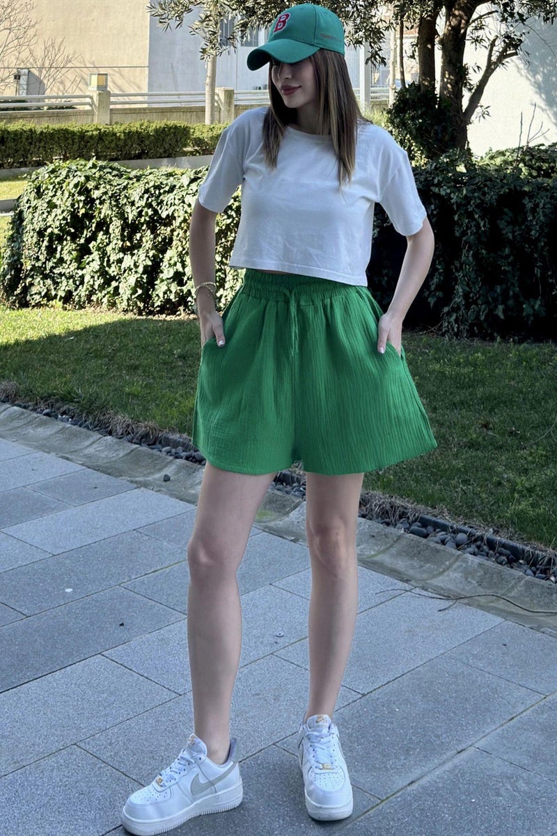 Weshaya Shorts Women Green - Image 2