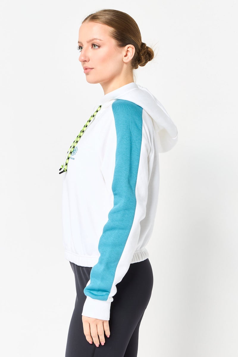 Reebok هودي خارجي طويل الأكمام للنساء، رياضي، أبيض - Image 4