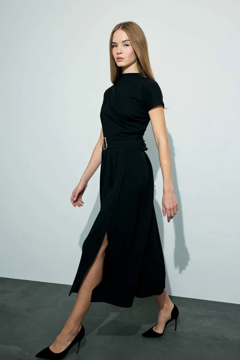 ديفاكتو Regular Fit High Waist Belted Maxi Skirt
