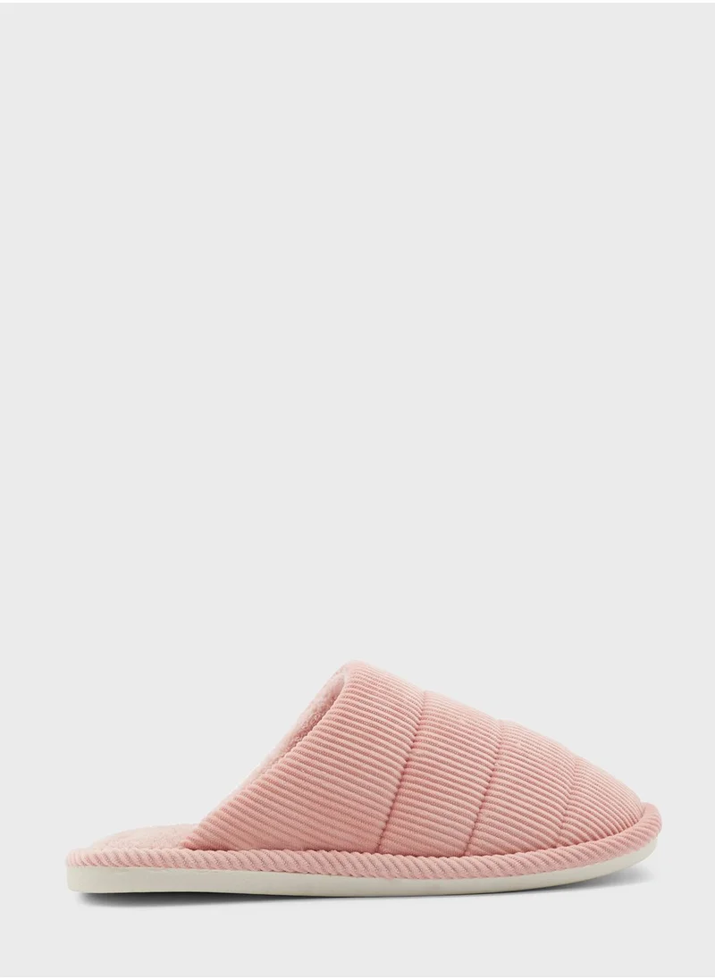 Ginger Closed Toe Bedroom Slippers