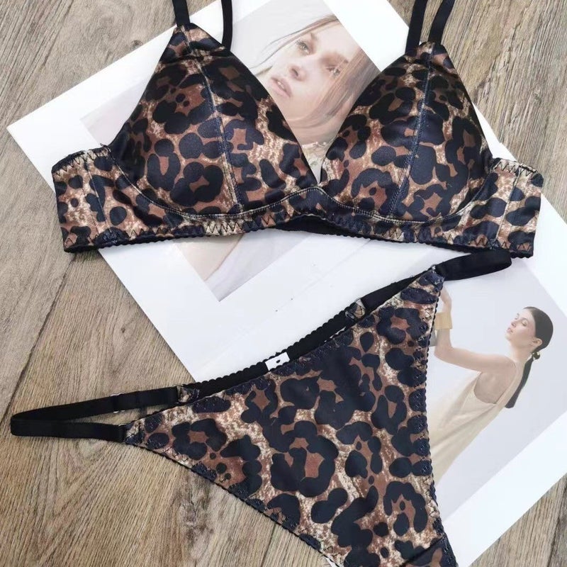 Women's Wireless Satin Bra with Seamless Thin Cup Design and Comfortable Support Fit