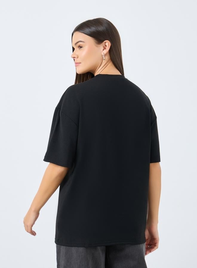 Styli Black Studded Pocket Oversized T-Shirt - Image 4