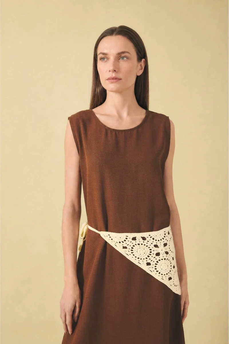 ديفاكتو A-Line Round Neck Linen Blend Sleeveless Dress