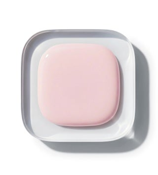 Pink 131 Soft Crush Nail Polish 15 ml - view 2