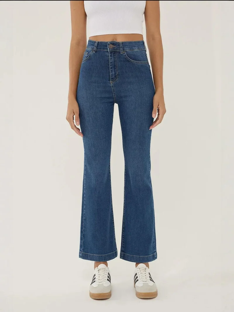 زوبعة جينز واسع