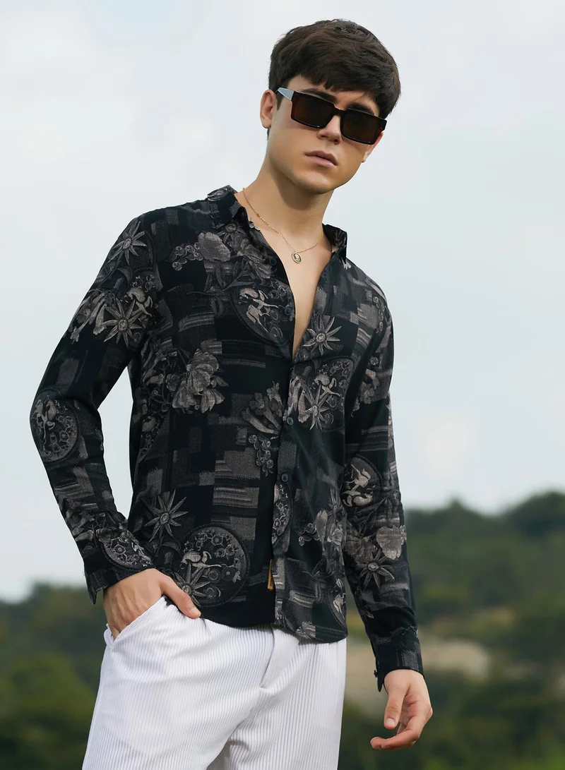 كامبوس سوترا قميص رجالي أسود بطبعة زهور بياقة عريضة وأكمام طويلة بأزرار مناسب للارتداء اليومي