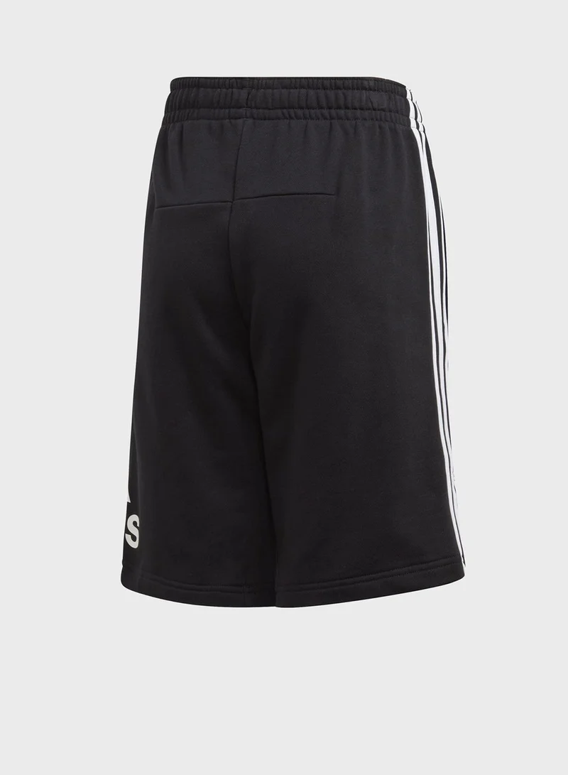 adidas شورت مزين بشعار الماركة