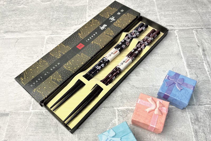 Terra Distribution Premium Japanese Chopsticks Reusable 2pcs set [ Made in Japan ] Traditional Lacquer Art Wooden Chopsticks (Flower Navy/Purple(YM204)) - Image 5