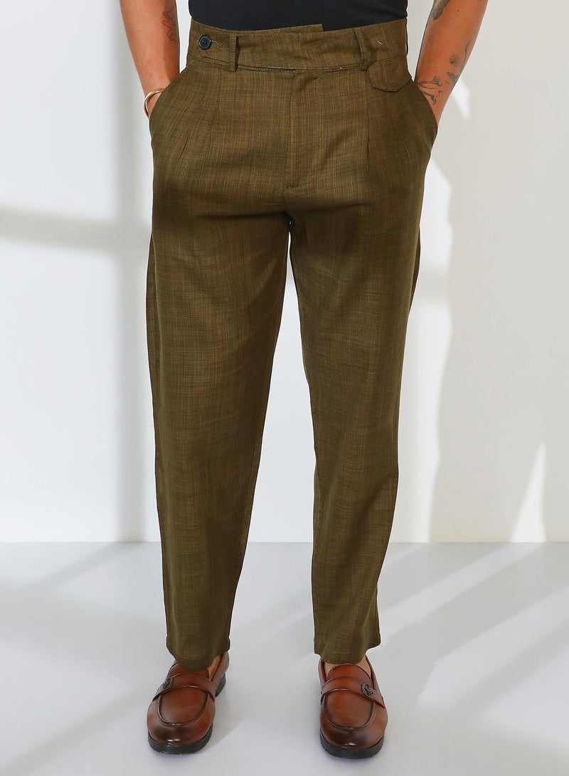Campus Sutra Campus Sutra Men's Moss Green Tailored Linen-Blend Trousers For Casual Wear | Mid-Rise | 2 Pockets | Button Closure | Trousers Crafted With Comfort Fit For Everyday Wear - Image 2