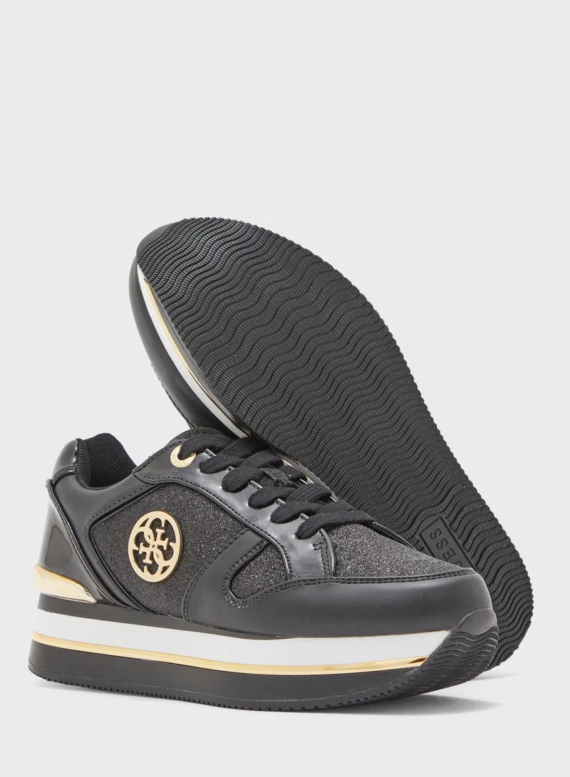GUESS Dealy Low Top Sneaker