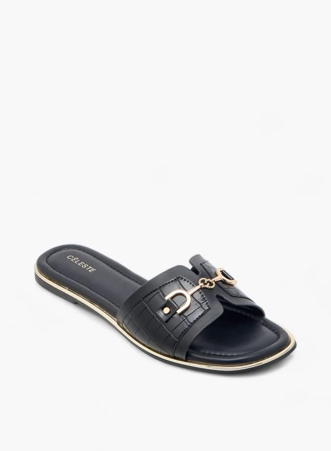 سيليست صنادل نسائية بنقشة المونوغرام سهلة الارتداء مع تفاصيل معدنية