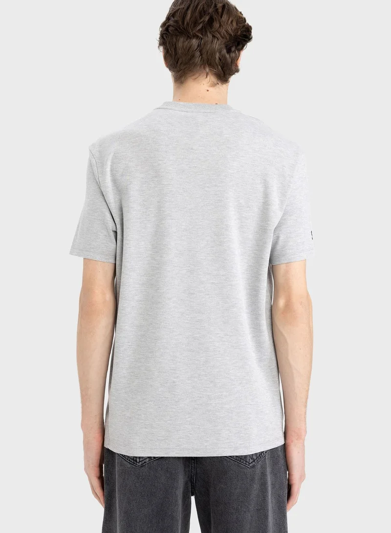 DeFacto  Essential Crew Neck T-Shirt for Men | Best Price UAE