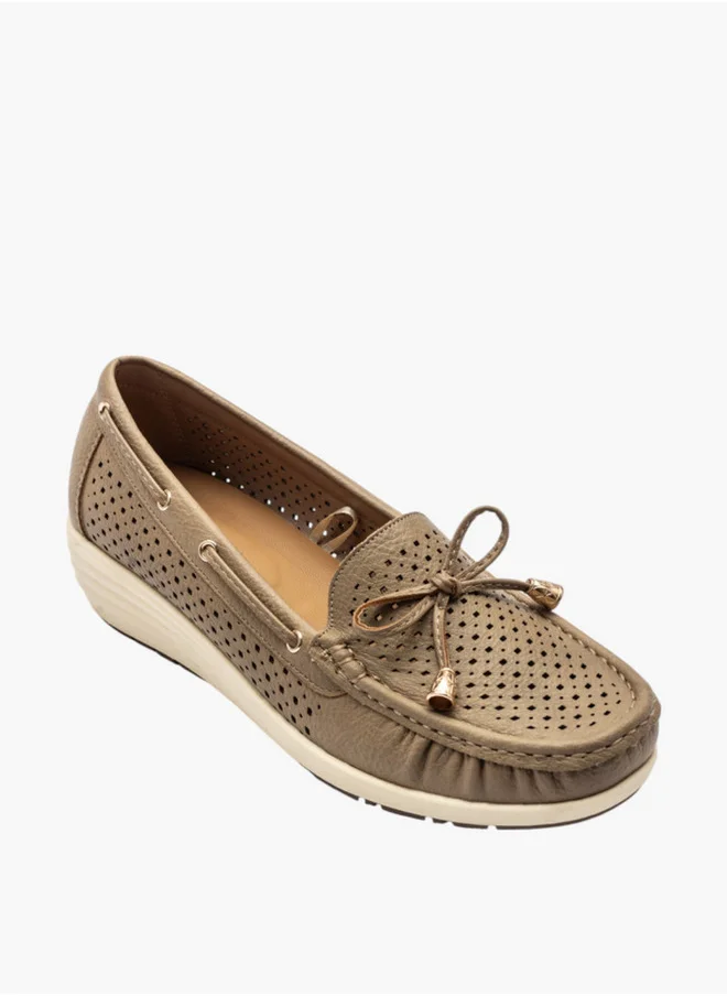 لو كونفورت Textured Slip-On Mocassins with Bow Detail