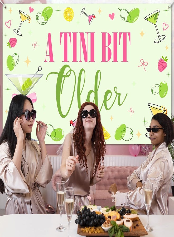 افيزانو لافتة Avezano A Tini Bit Older لحفلات بار Martini وديكورات حفلات A Tini Bit Older لحفلات أعياد الميلاد وحفلات توديع العزوبية وحفلات الزفاف ومستلزمات الحفلات (6 × 3.6 قدم) - Image 5