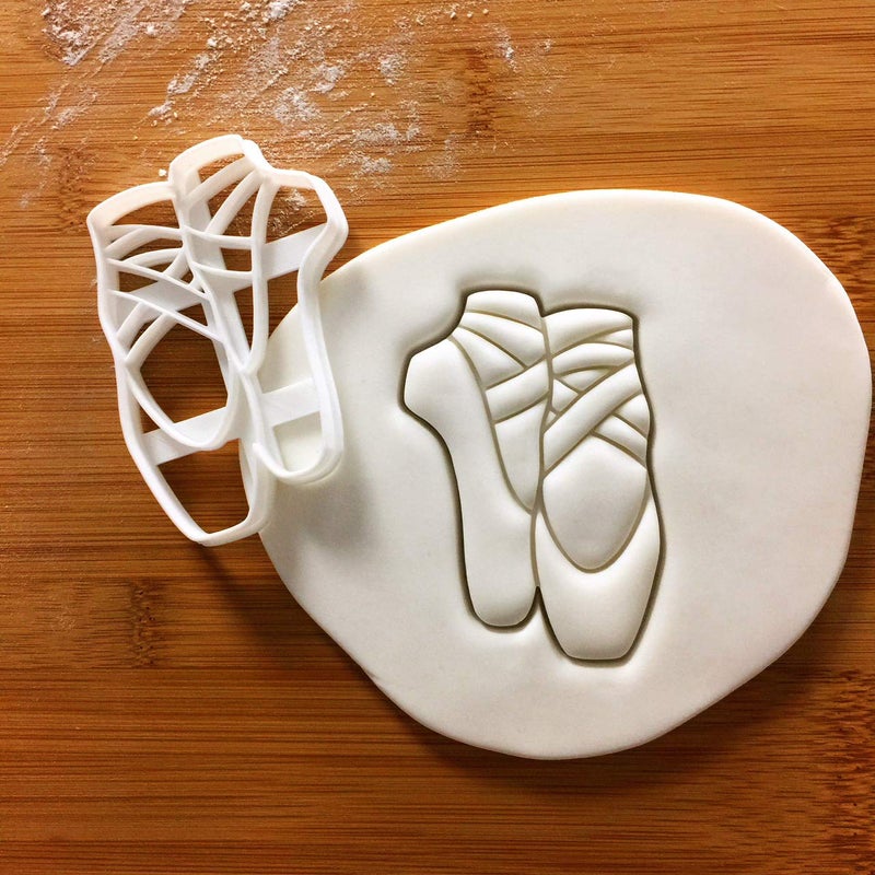 Bakerlogy Ballet Shoe cookie cutter  1 piece - Bakerlogy - Image 2