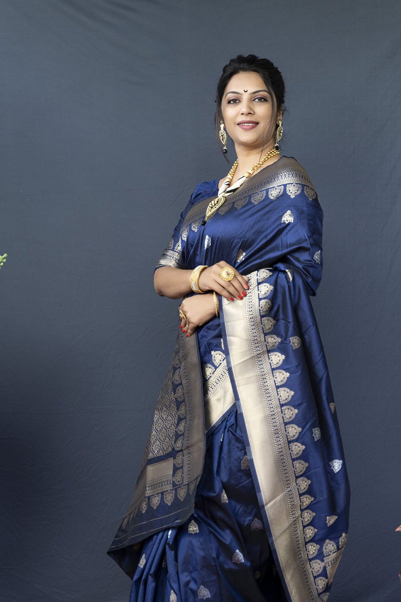 AMIRAT Women's Banarasi Silk Saree With Golden Zari Woven With Blouse Piece (Navy Blue) - Image 4