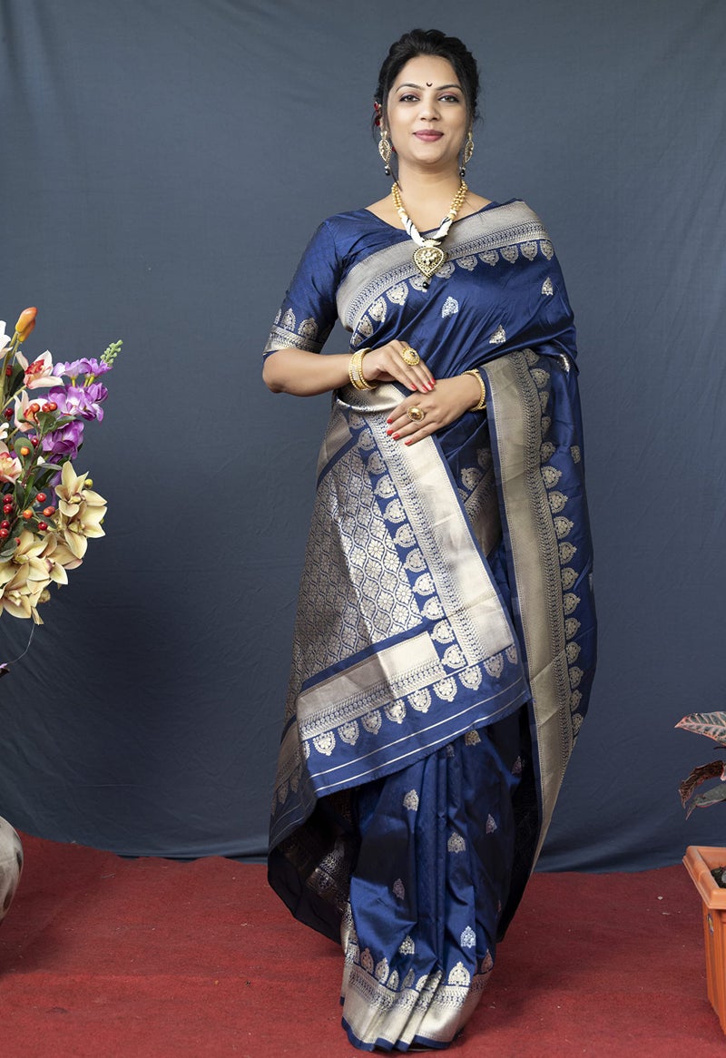 AMIRAT Women's Banarasi Silk Saree With Golden Zari Woven With Blouse Piece (Navy Blue) - Image 3