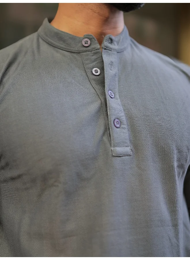 Maniac Mens Solid Textured Henly Neck Full Sleeve Dark Grey Slim Fit T-Shirt