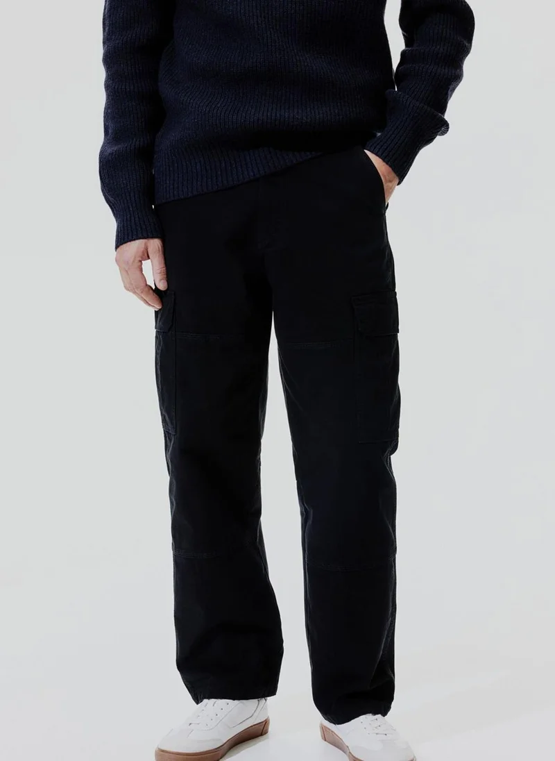H&M Relaxed Fit Cargo Pants for Men Best Price UAE