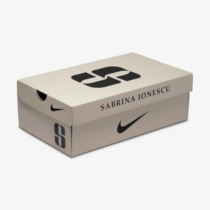 Nike BKLYN's Finest' Basketball Shoes
