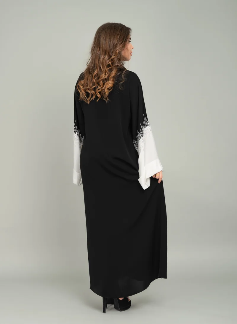 اكسا عباية مطرزة الوان متغايرة اماراتية AIK5078