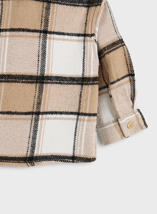 ال سي وايكيكي قميص أولادي بنقشة كاروهات - Image 3