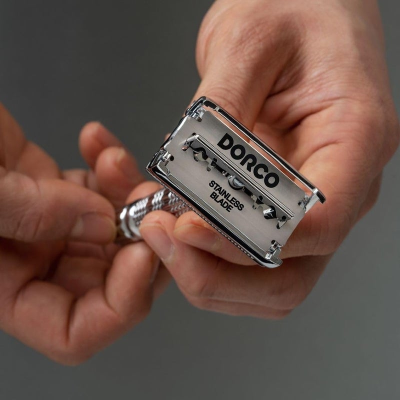 Dorco ST301 Platinum Extra Double Edge Razor Blades 200 Count, Razor for Men, Super Sharp for Smooth, Precise Shave, Stocking Stuffers - Image 3