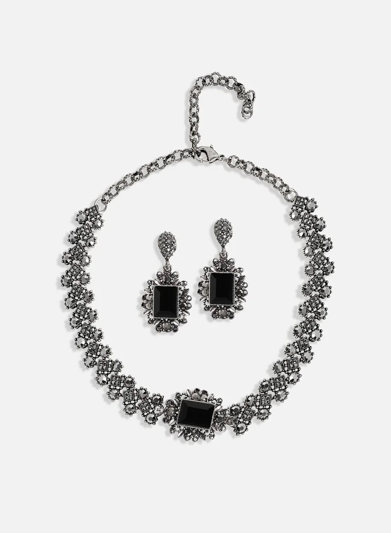 SOHI Maxi Crystal Artificial Jewellery Set