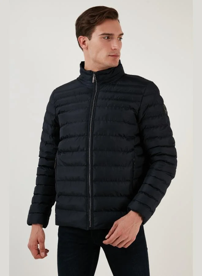 بوراتي جاكيت رجالي مبطن بياقة واقفة وسحاب وجيوب بقصة ضيقة من بوراتي