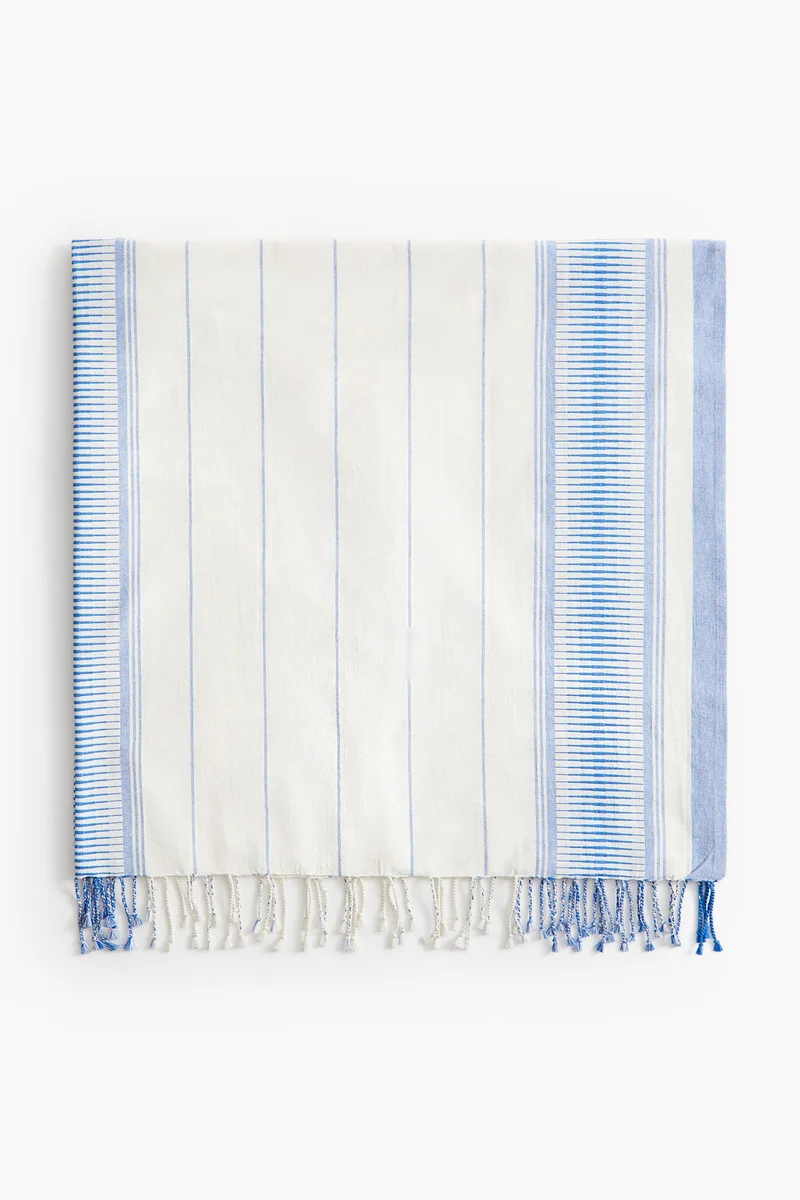 اتش اند ام منشفة شاطئ من قماش الجاكار