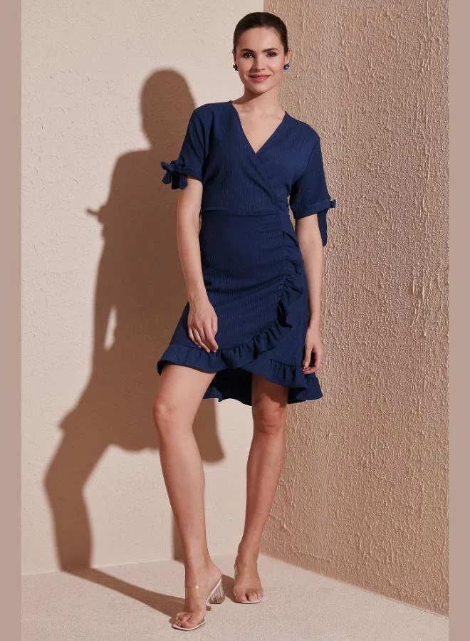 ليلا فستان نسائي قصير بأكمام قصيرة بياقة ملفوفة مكشكشة من قماش مجعد مطاطي