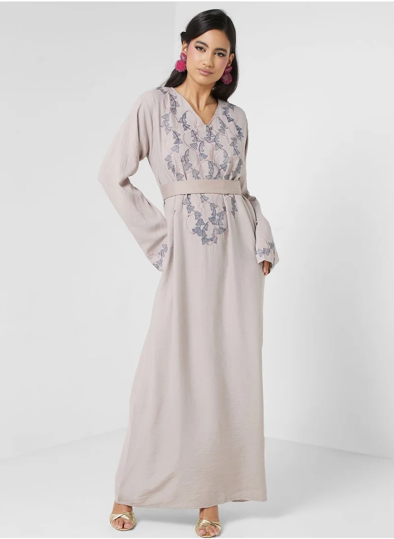 hayas closet Embroidered Belted Jalabiya