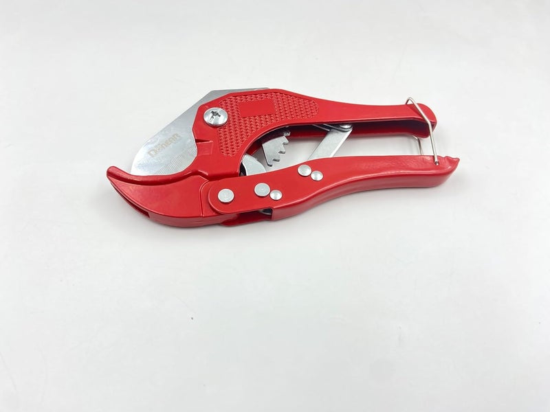 Self Lub HAXO Ratchet Pipe Cutter, Multi-Material Compatible for PVC/PPR/PE/Plastic Hoses, Ergonomic Handle with Textured Grip, Red - Image 2