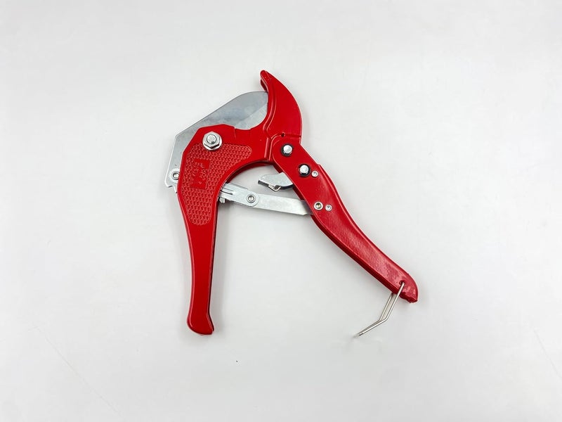 Self Lub HAXO Ratchet Pipe Cutter, Multi-Material Compatible for PVC/PPR/PE/Plastic Hoses, Ergonomic Handle with Textured Grip, Red - Image 4