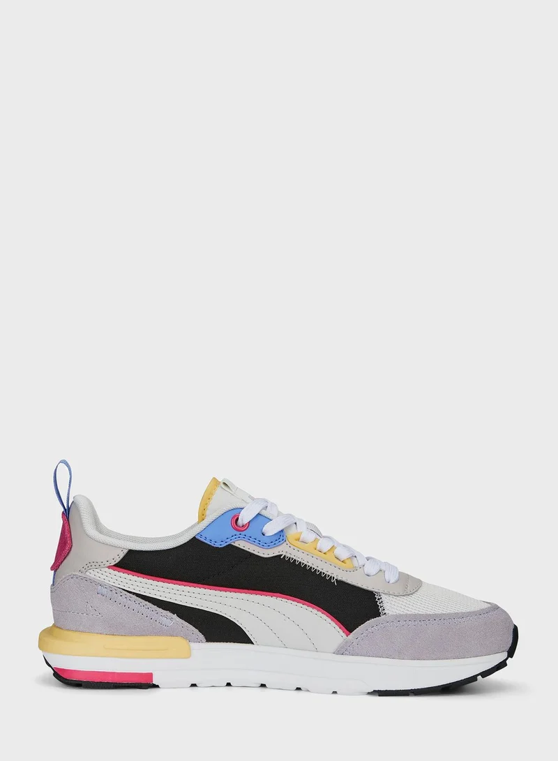 Puma R22 Low Top Sneakers