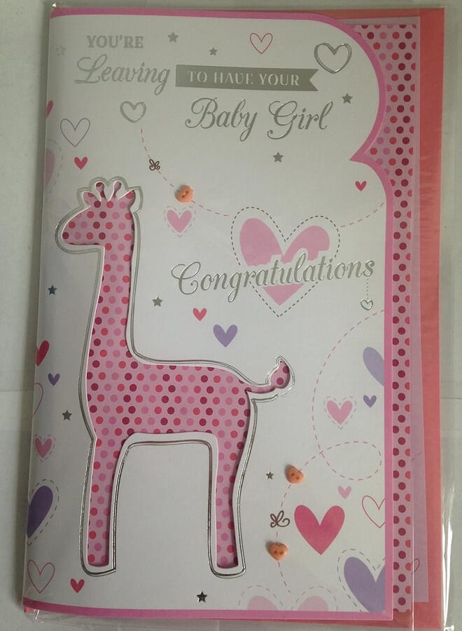 بطاقة "أنت تغادر لتنجب طفلتك" مع أزرار قلب الزرافة باللونين الأبيض والوردي/تفاصيل من رقائق معدنية (PRELUDE39835)