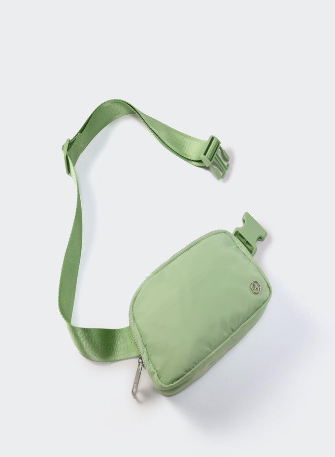 Pander حقيبة خصر نسائية من باندر، حقائب خصر عصرية، حقائب كروس بودي، حقيبة خصر بحزام قابل للتعديل، لون أخضر هليون، 7.5 بوصة × 2 بوصة × 5 بوصة (19 سم × 5.5 سم × 13 سم) - Image 2