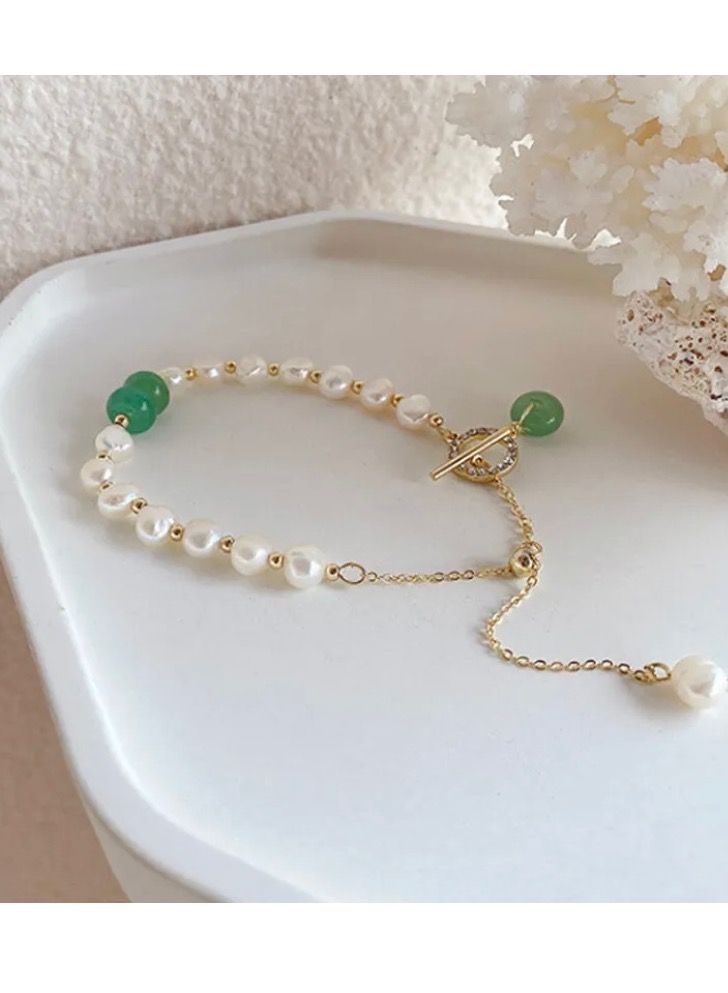 بلو لاين اسوارة نسائية من اللؤلؤ مطلية باللون الذهبي - Image 1